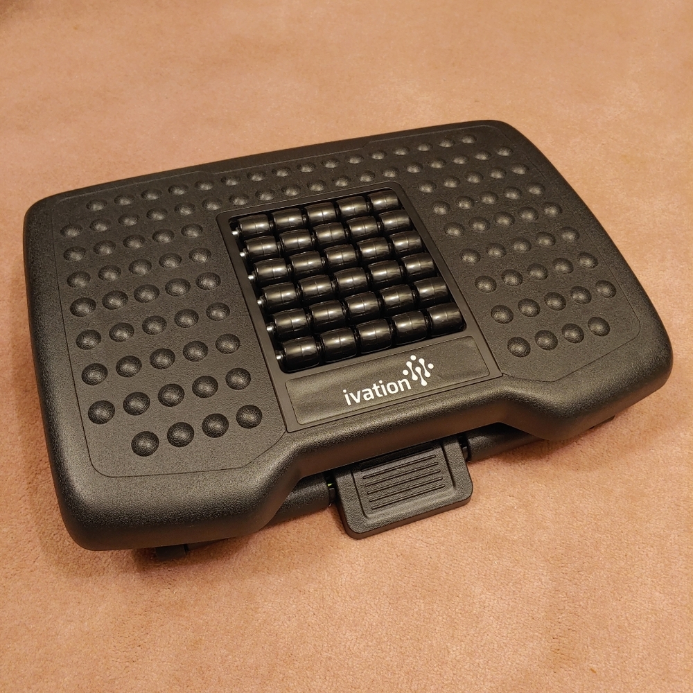 Ivation Adjustable Massage Footrest Black